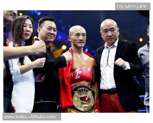 一龙与嘴炮的巅峰对决谁将成为拳坛新王者的传奇之战